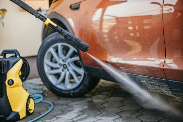 Best Garage Pressure Washing  in Crenshaw, MS