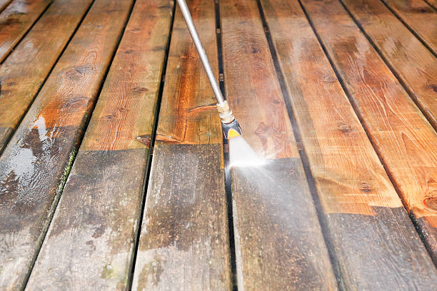 Why Choose Our Certified Pressure Washing Experts for Your Project Needs in Crenshaw, MS?